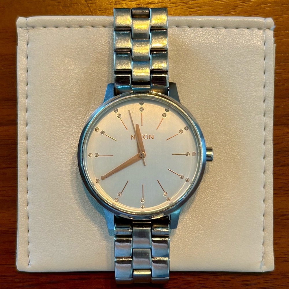 Women’s Watch Kensington Nixon Color Silver and White with Rose Gold